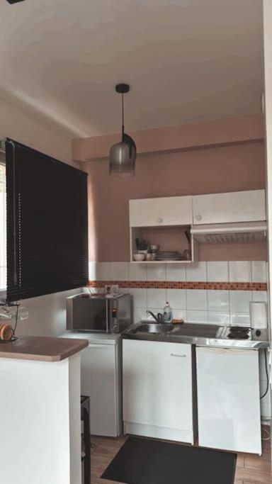 Beautiful F2 Apartment 5 Stops By Train From Paris Moret sur Loing Bagian luar foto
